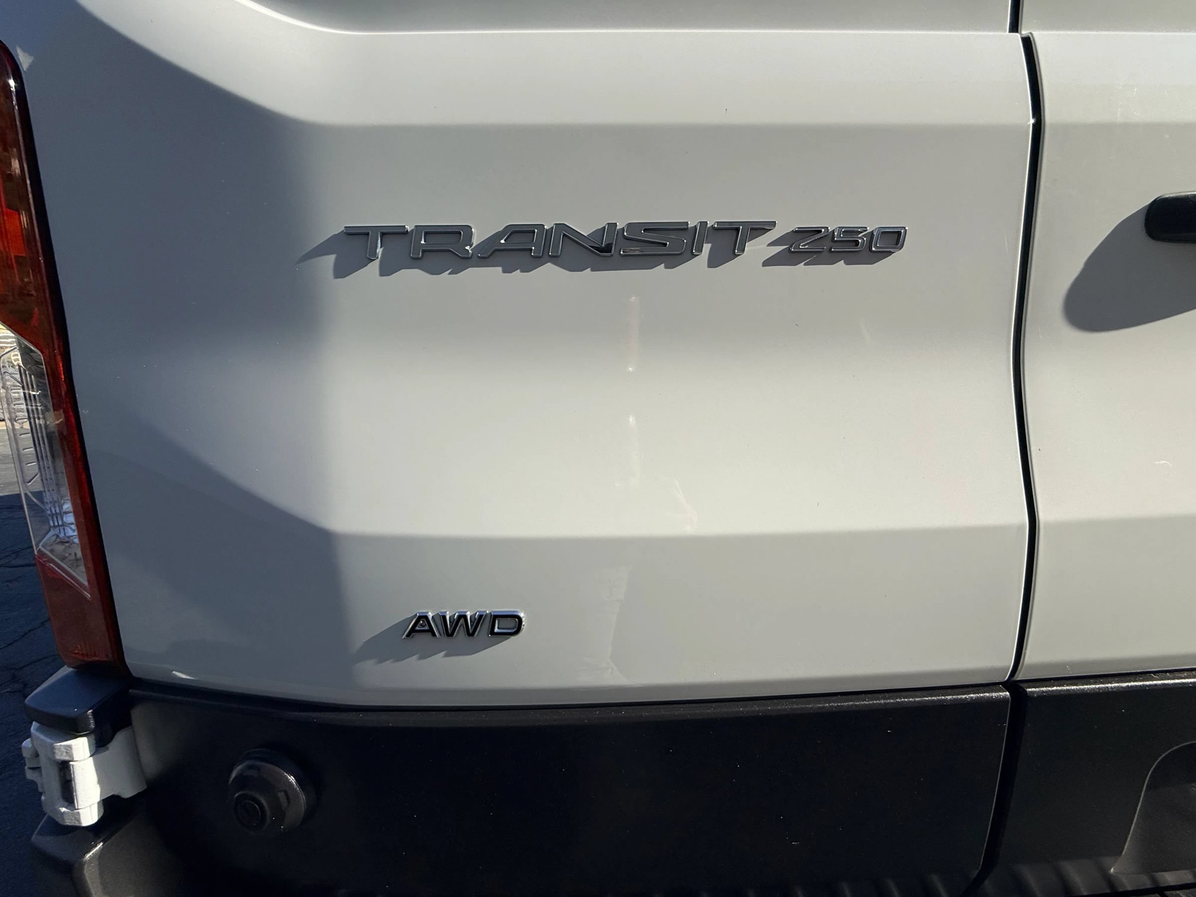 Used 2023 Ford Transit 250 148 High Roof AWD image 16