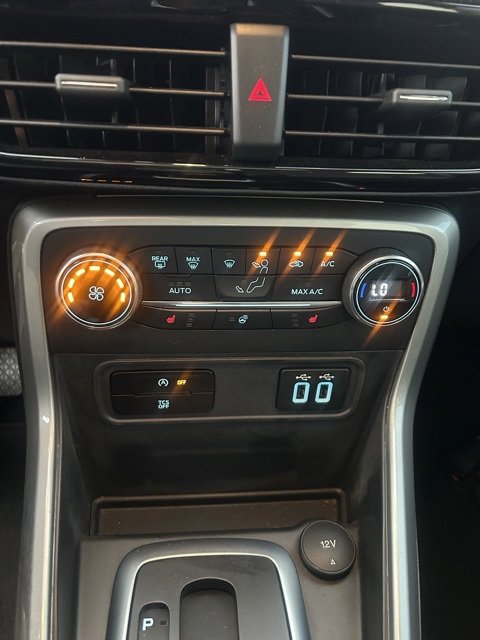 Used 2020 Ford EcoSport Titanium image 14