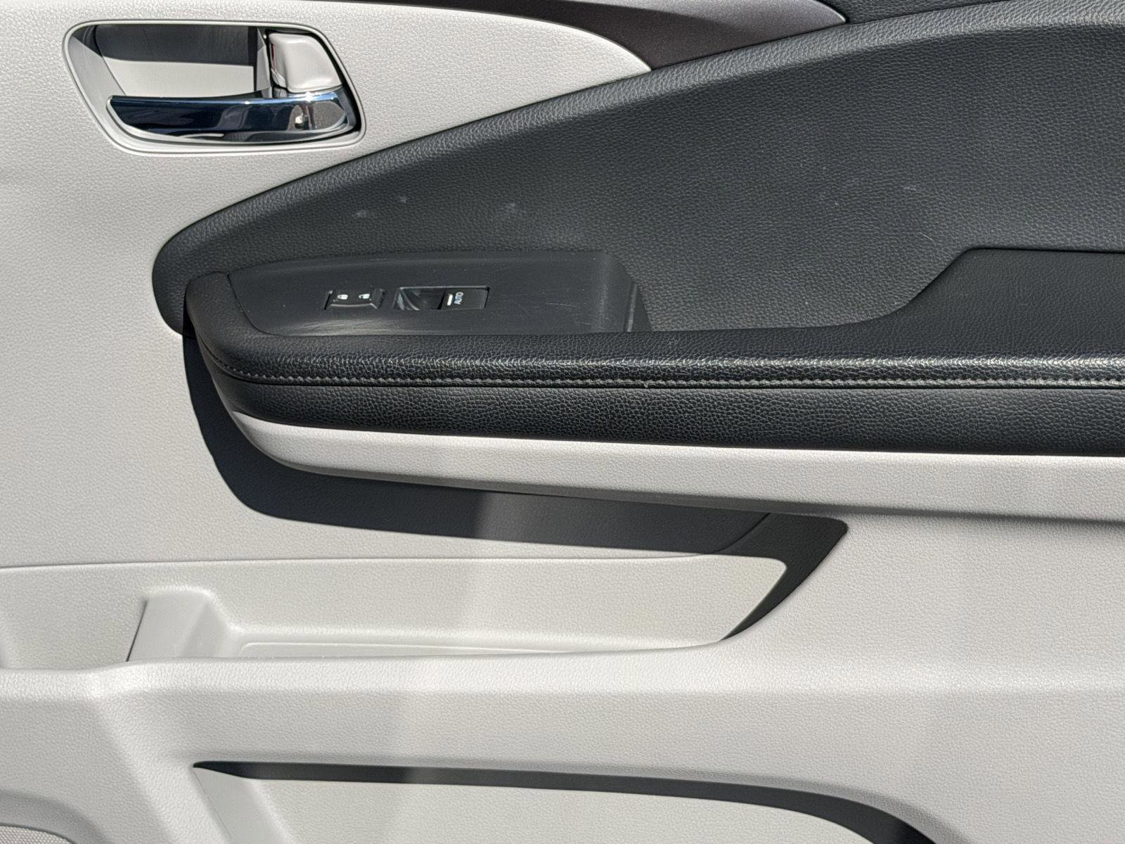 Used 2020 Honda Pilot EX-L image 22