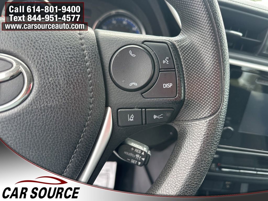 Used 2017 Toyota Corolla LE FWD image 16