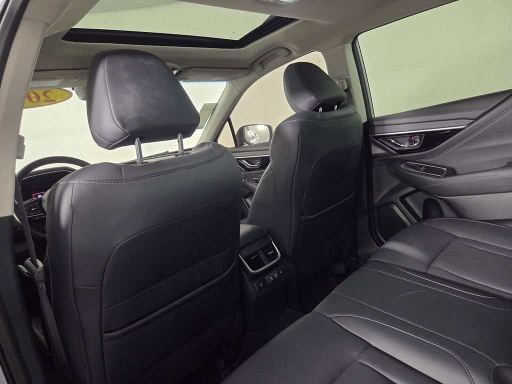 Used 2022 Subaru Outback Limited AWD/4WD image 24