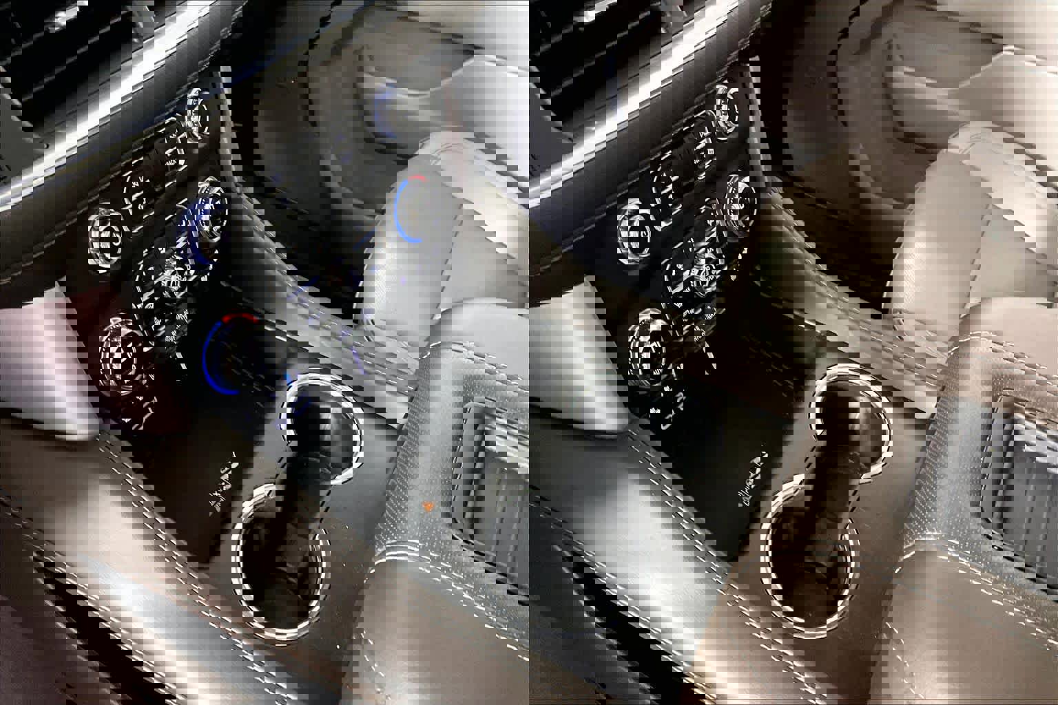 Certified 2023 GMC Yukon XL SLT w/ SLT Premium Package image 16