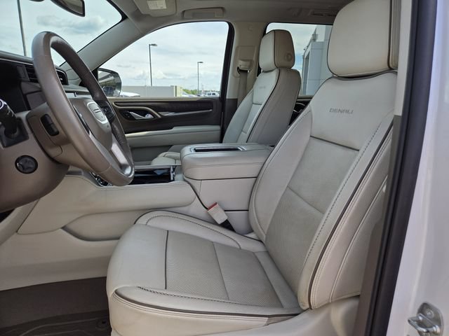 Used 2022 GMC Yukon Denali RWD image 15