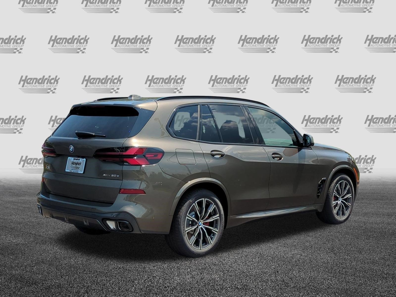 New 2026 BMW X5 xDrive50e w/ M Sport Package AWD/4WD image 10