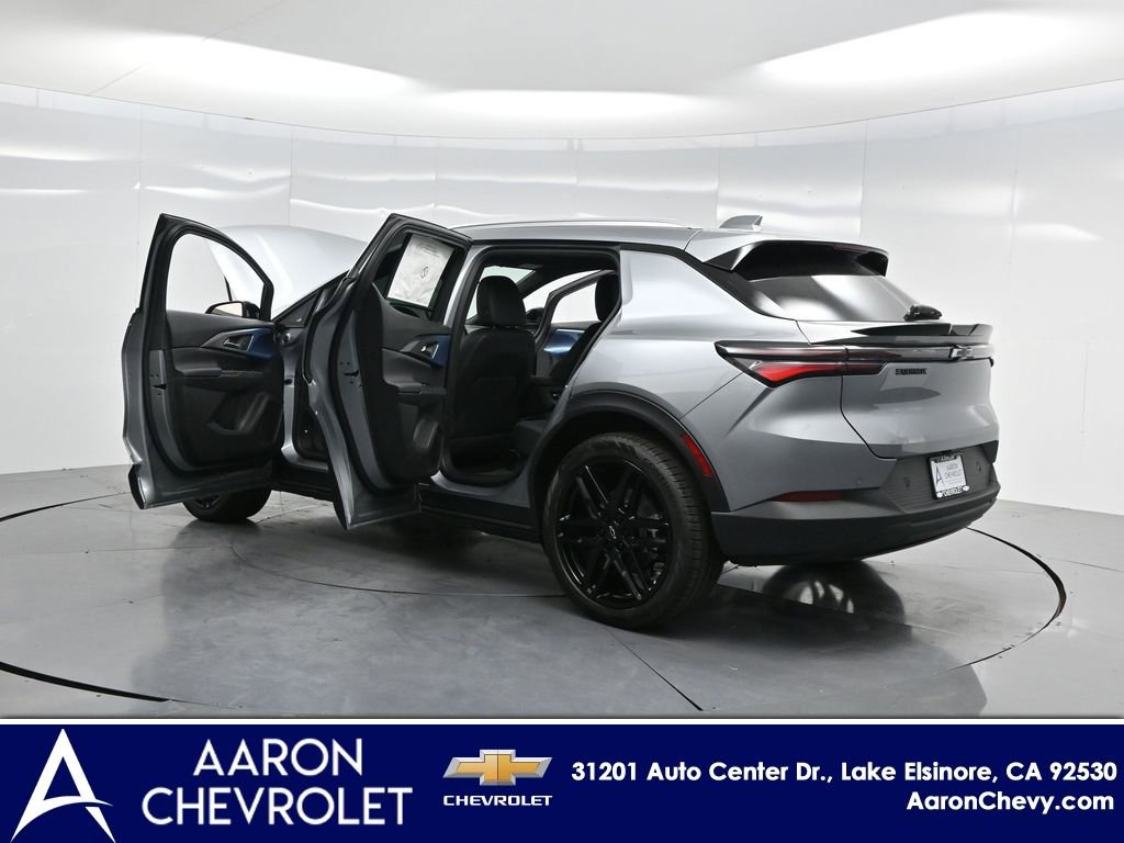 New 2026 Chevrolet Equinox EV LT image 45