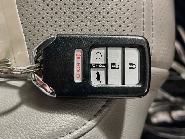 Used 2017 Honda CR-V EX-L image 33