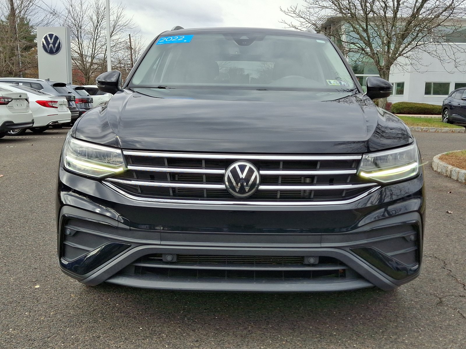 Certified 2022 Volkswagen Tiguan SE image 2