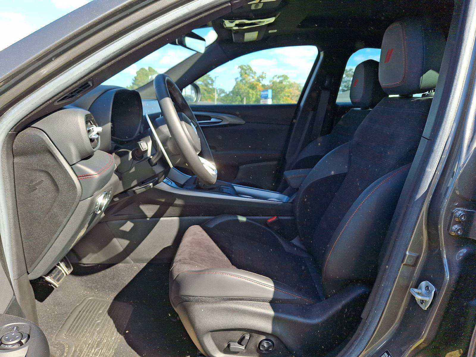 New 2024 Dodge Hornet R/T Plus w/ Track Pack image 8