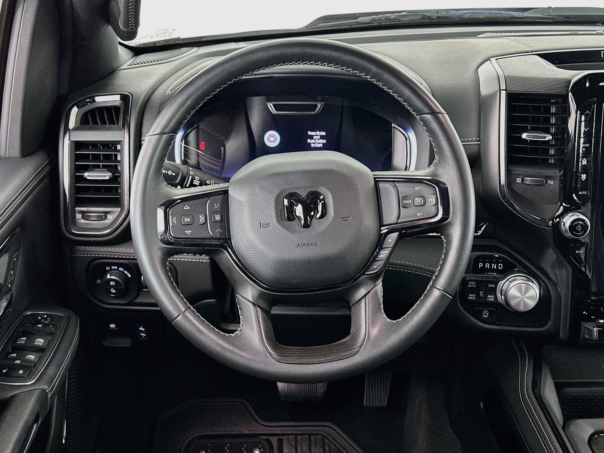 Used 2024 RAM 1500 Limited AWD/4WD image 18
