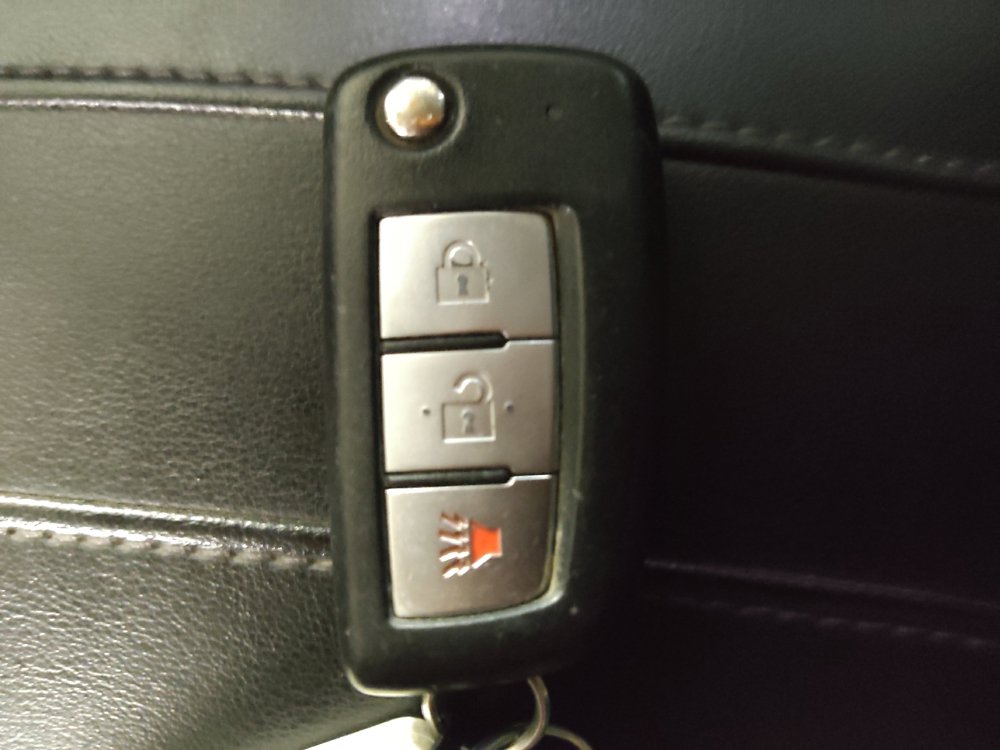 Used 2020 Nissan Rogue S FWD image 32