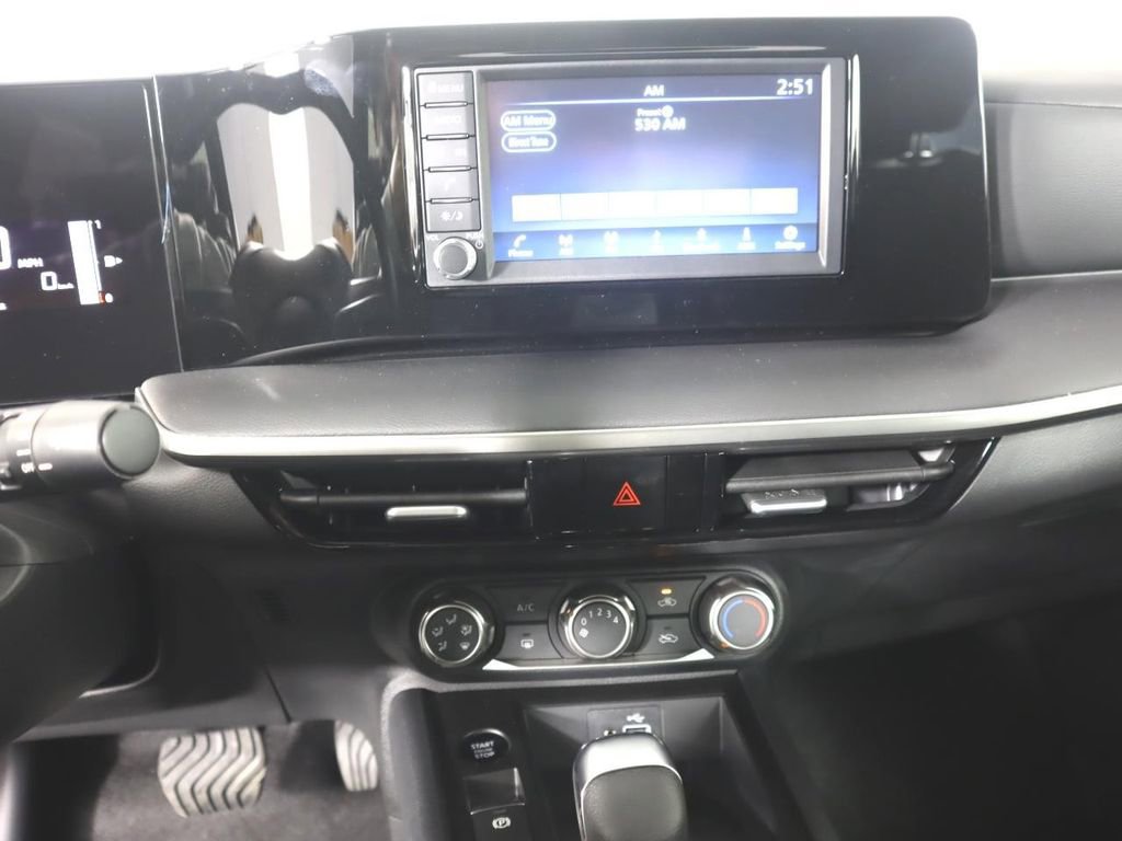 Certified 2025 Nissan Kicks S image 13