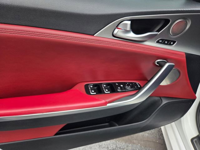 Used 2020 Kia Stinger GT1 RWD image 10