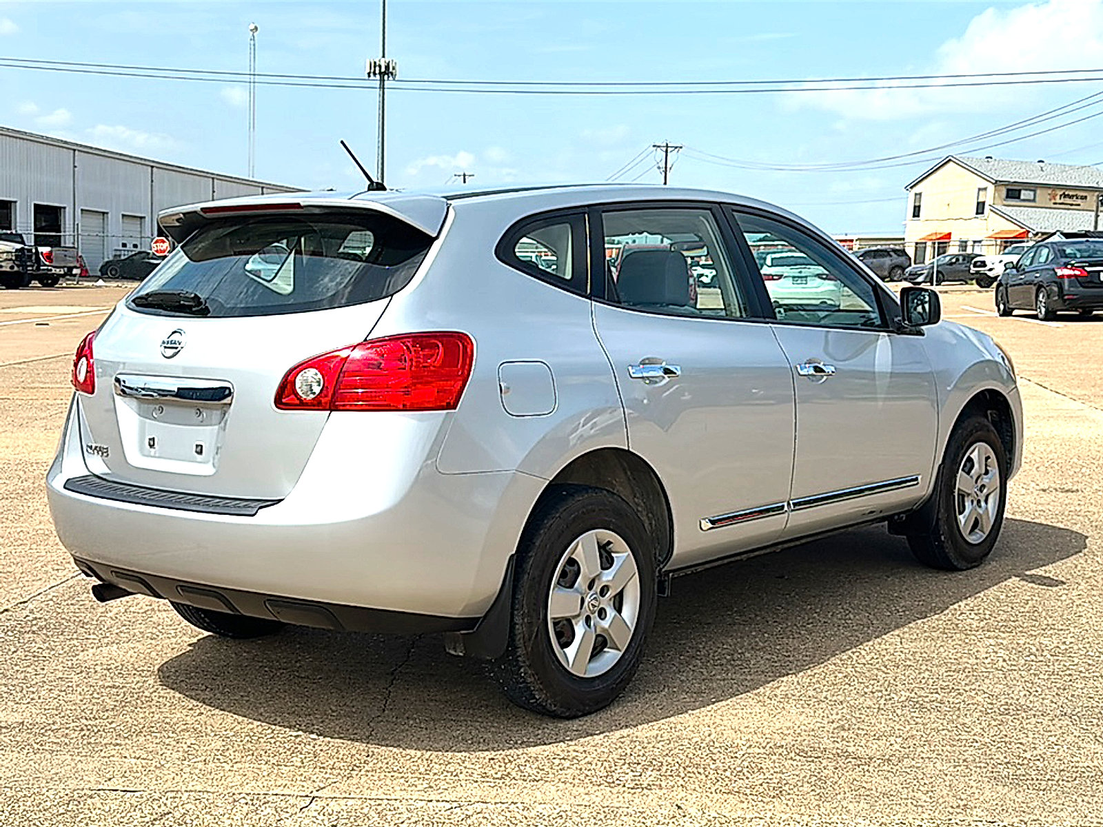 Used 2013 Nissan Rogue S FWD image 8