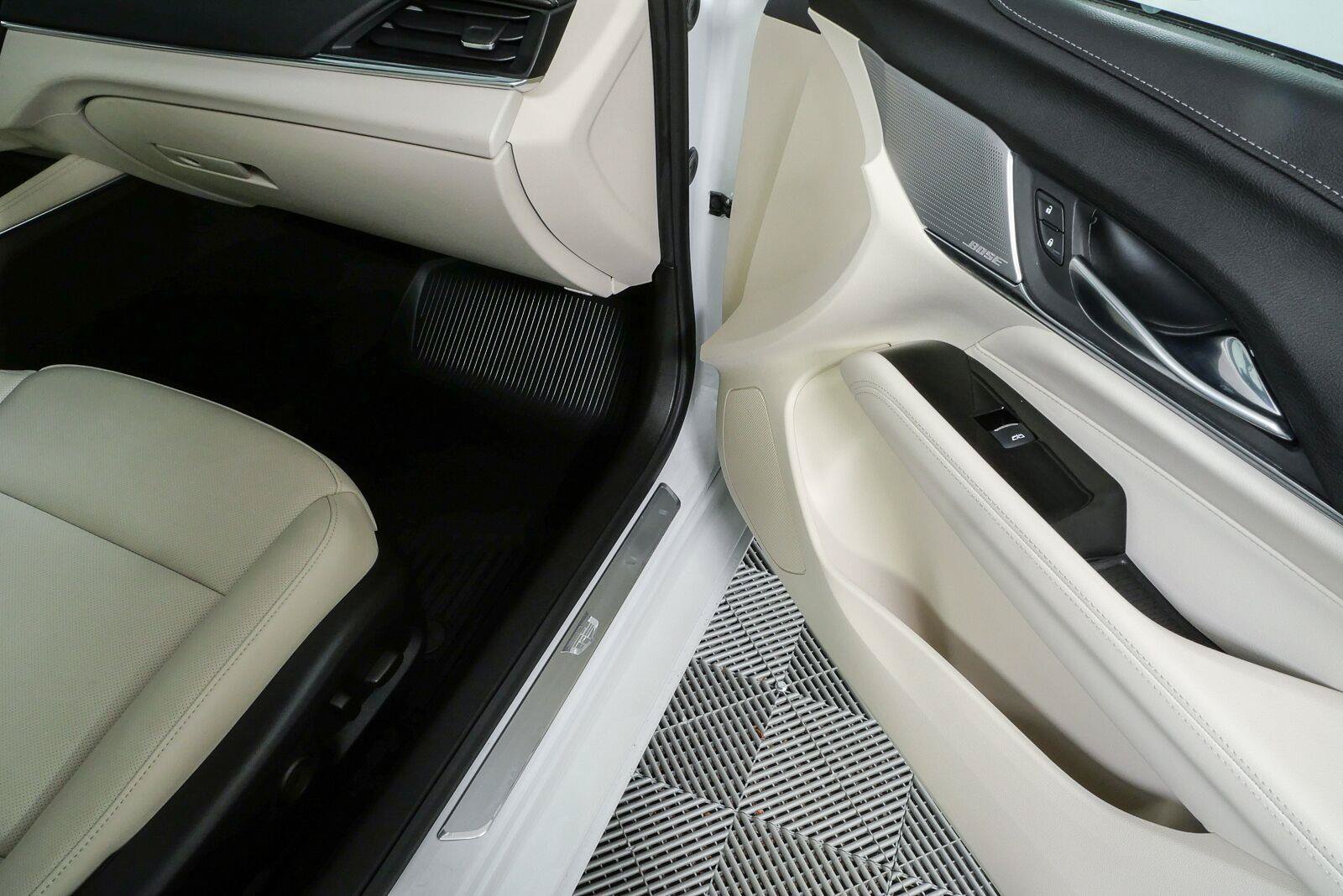 Used 2021 Cadillac CT4 Premium Luxury RWD image 25