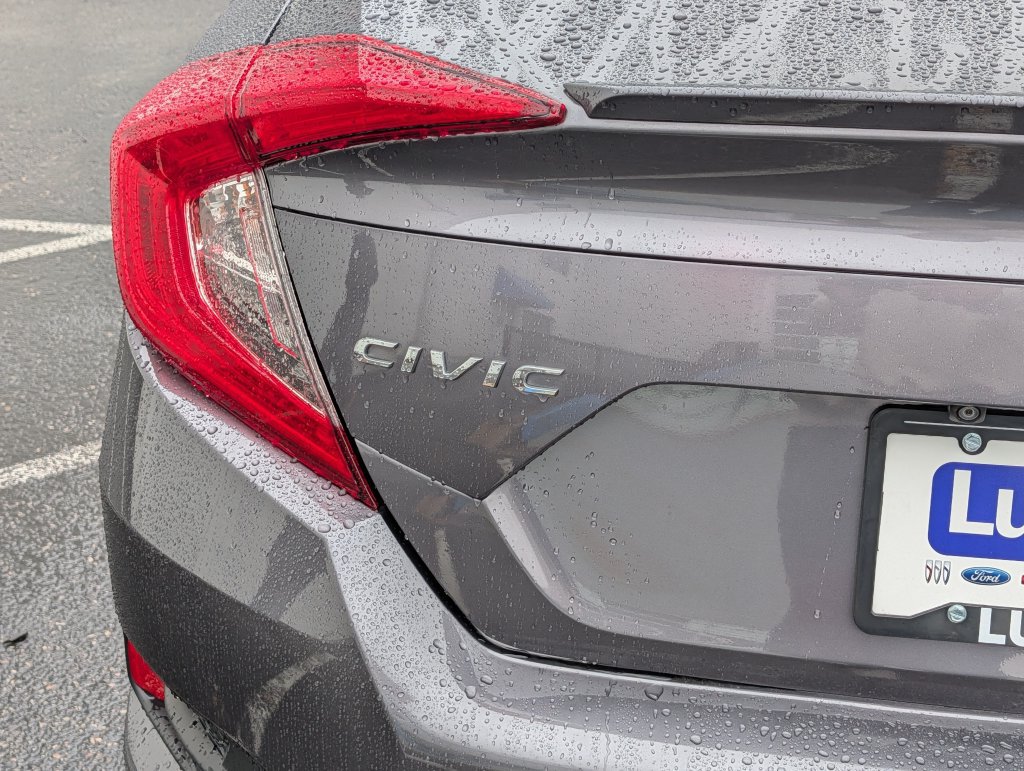 Used 2016 Honda Civic Touring image 5