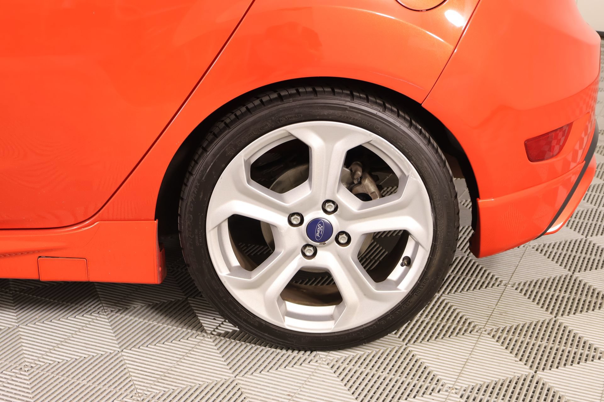 Used 2014 Ford Fiesta ST w/ ST Recaro Package FWD image 18