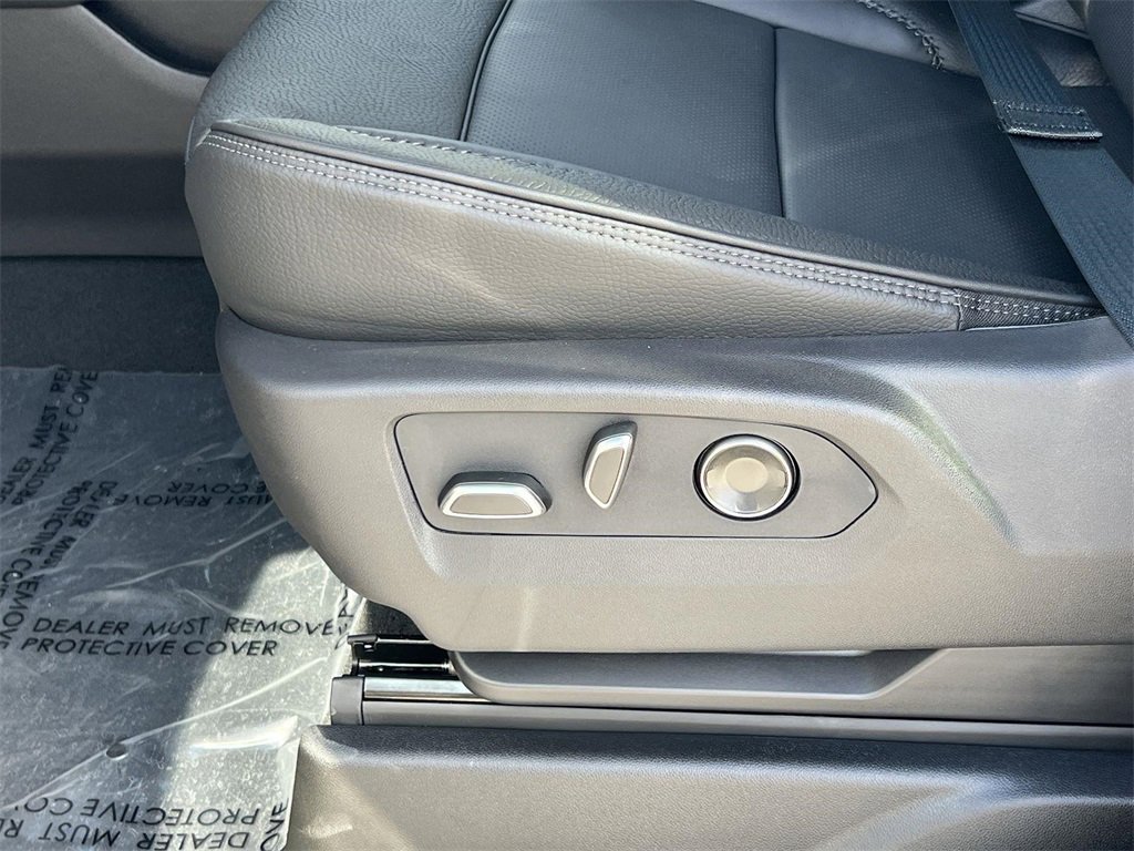 New 2026 GMC Yukon Denali w/ Sun & Power Step Package image 23