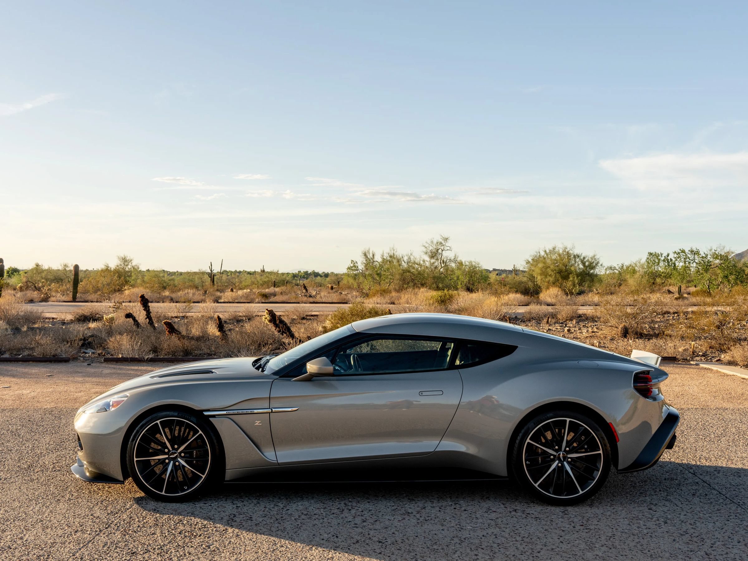 Used 2018 Aston Martin Vanquish Zagato RWD image 21