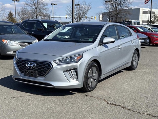 Used 2022 Hyundai Ioniq SE image 5
