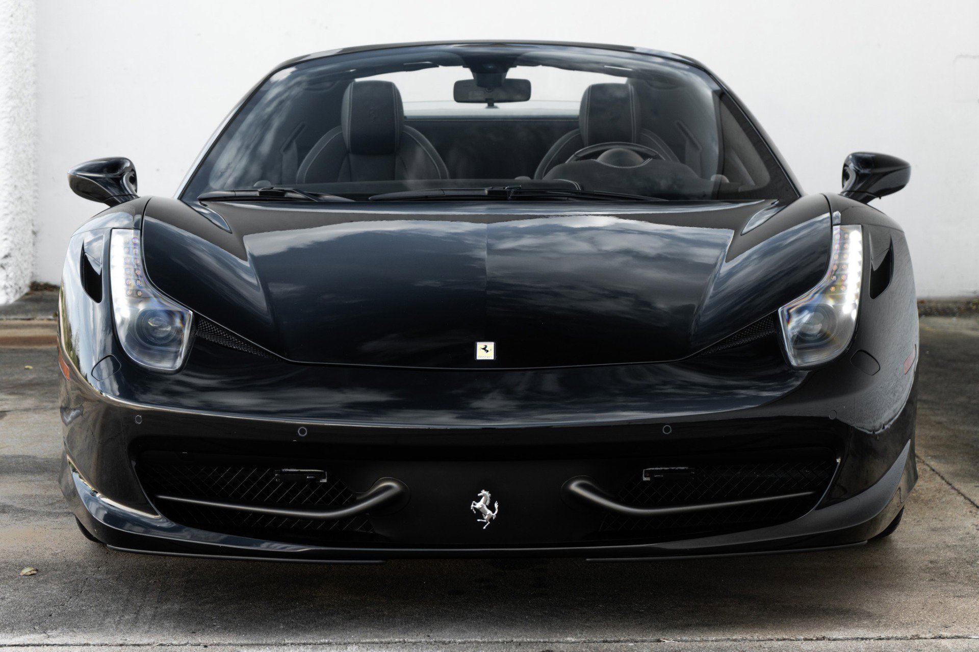 Used 2013 Ferrari 458 Spider image 17
