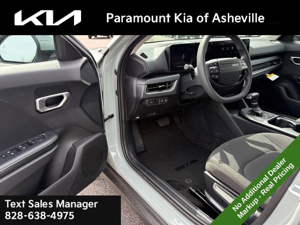 New 2026 Kia K4 LXS image 15