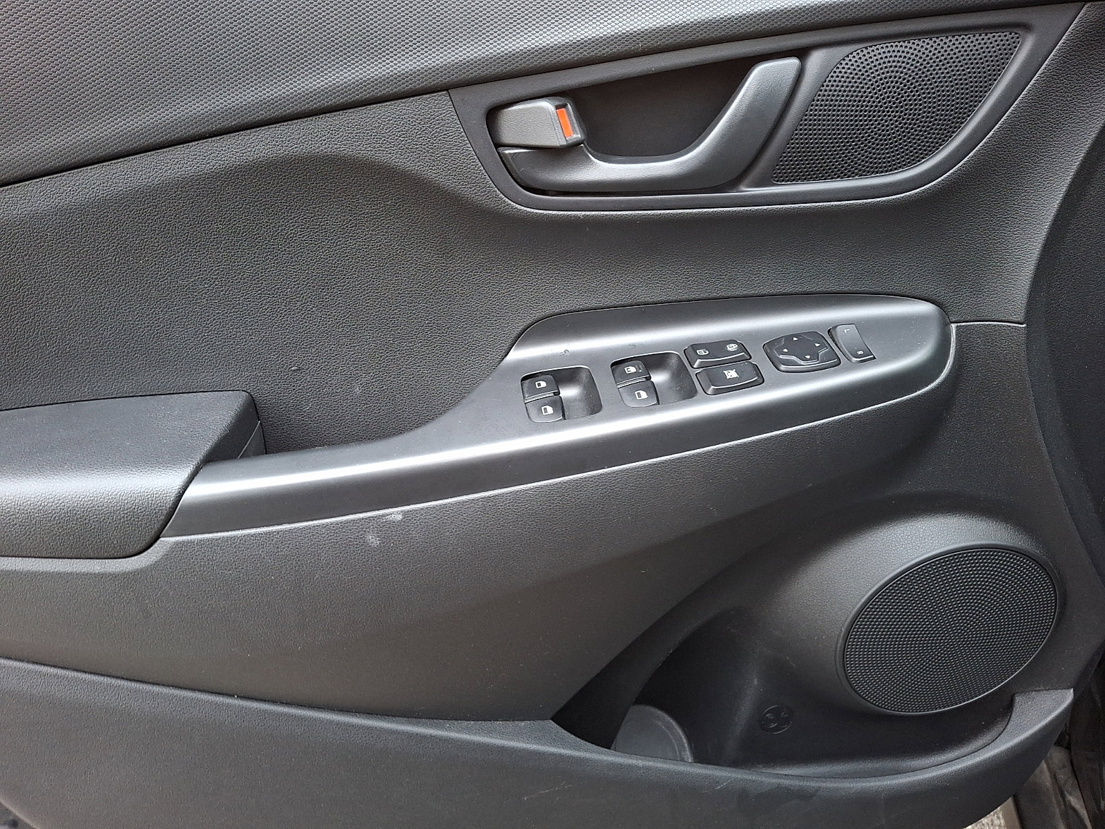 Certified 2022 Hyundai Kona SEL w/ Cargo Package AWD/4WD image 12