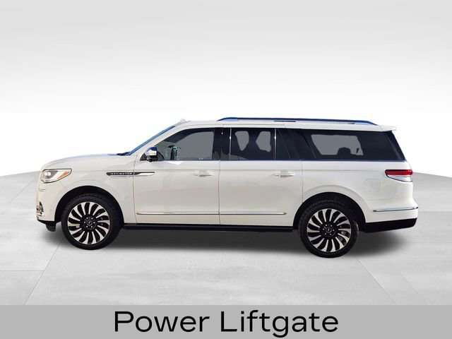 Certified 2022 Lincoln Navigator L Black Label image 7