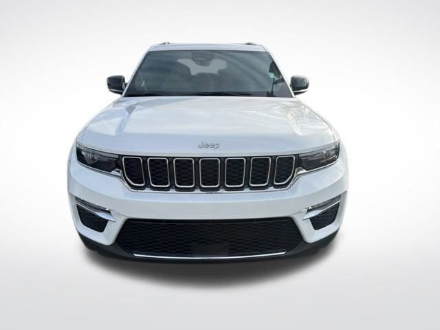 Used 2025 Jeep Grand Cherokee Limited w/ Trailer Tow Package image 4