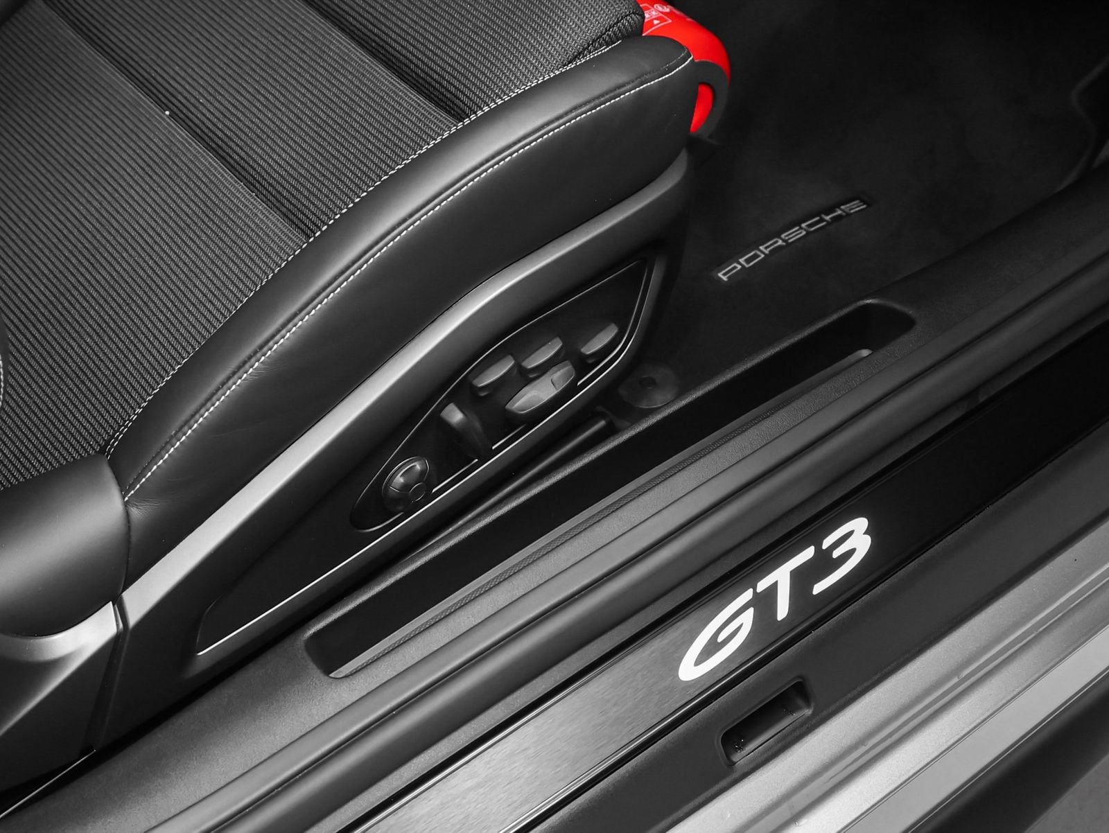 Certified 2022 Porsche 911 GT3 RWD image 28