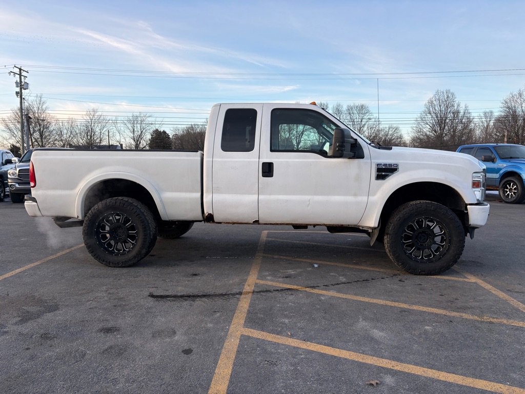 Used 2010 Ford F250 4x4 SuperCab Super Duty image 5