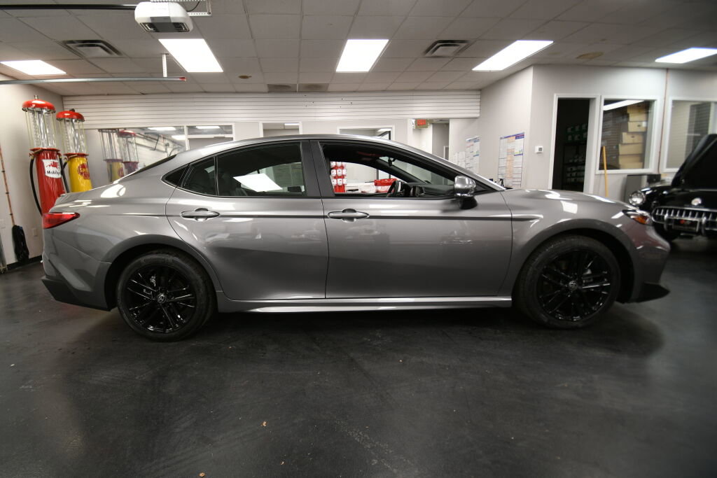 Certified 2025 Toyota Camry SE image 8