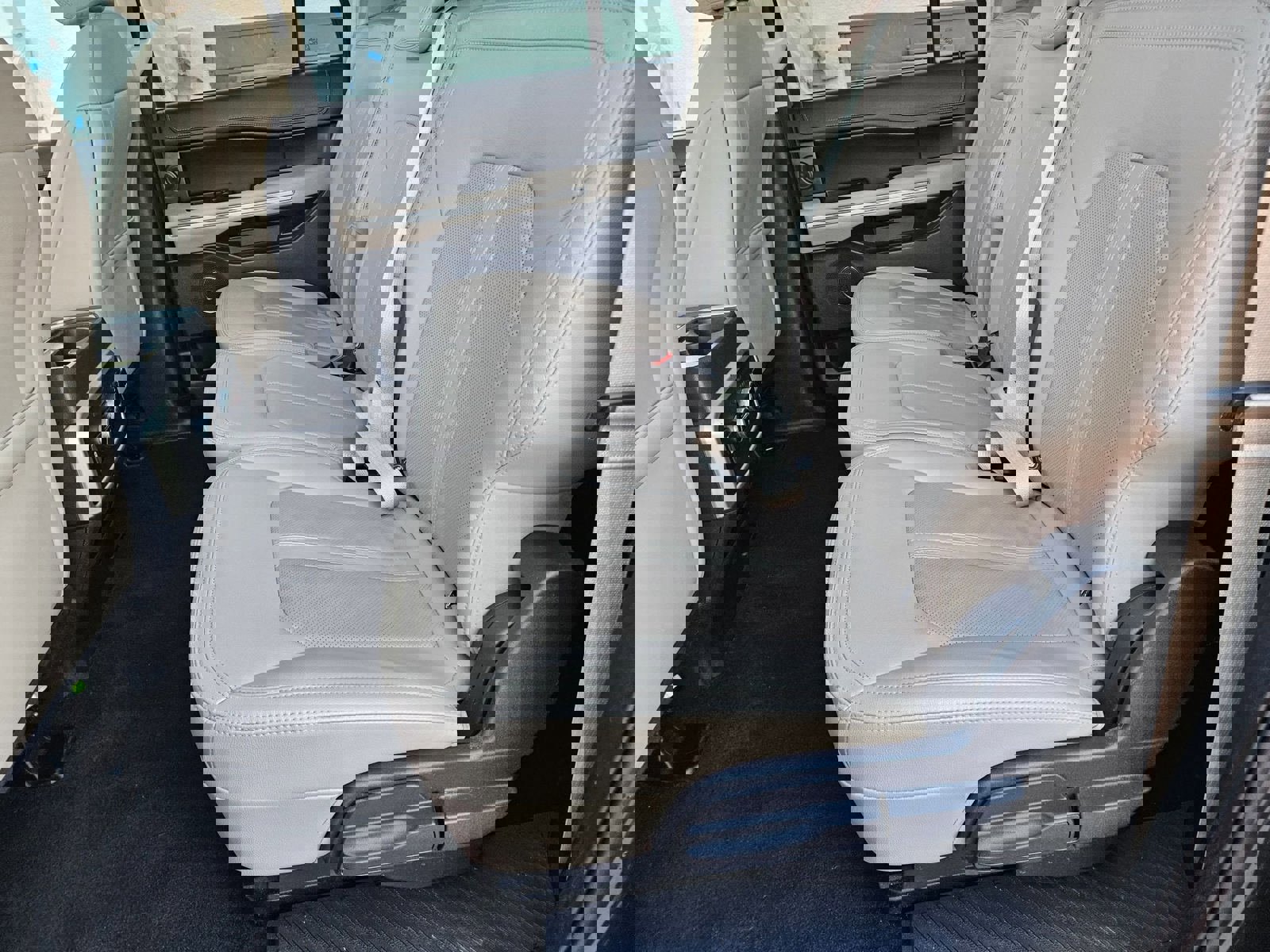 Used 2024 Ford Expedition Max Limited image 60