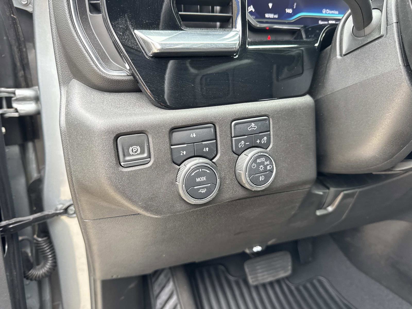Used 2024 Chevrolet Silverado 2500 LT w/ Convenience Package AWD/4WD image 20