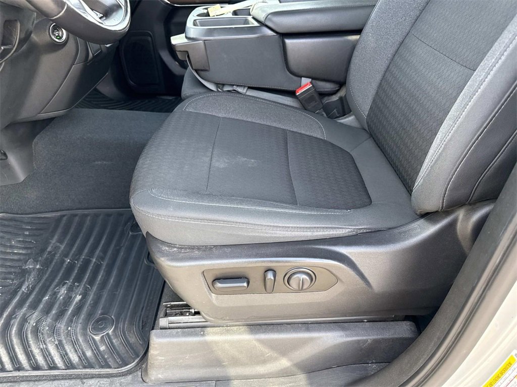 Used 2021 Chevrolet Silverado 1500 LT image 10