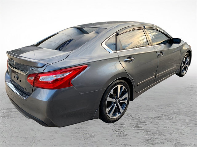 Used 2016 Nissan Altima 2.5 SR w/ LED Appearance Package video 2