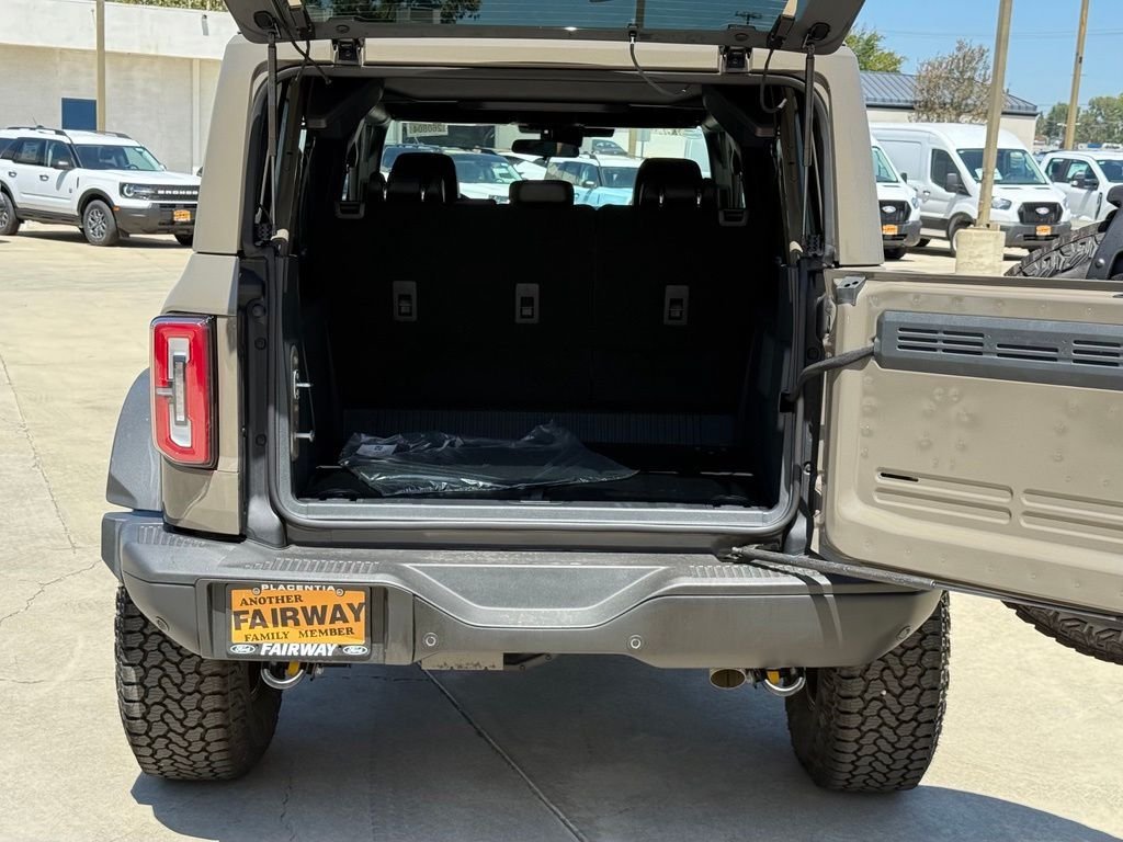 New 2026 Ford Bronco Badlands w/ Sasquatch Package AWD/4WD image 15
