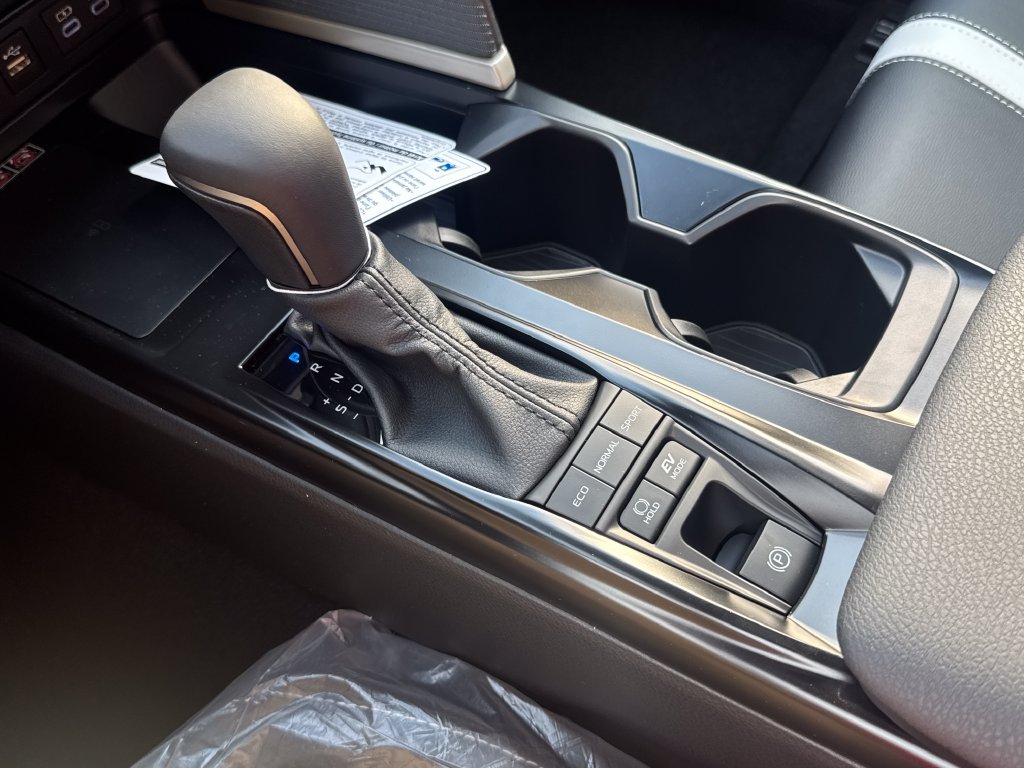 New 2026 Toyota Camry SE AWD/4WD image 25