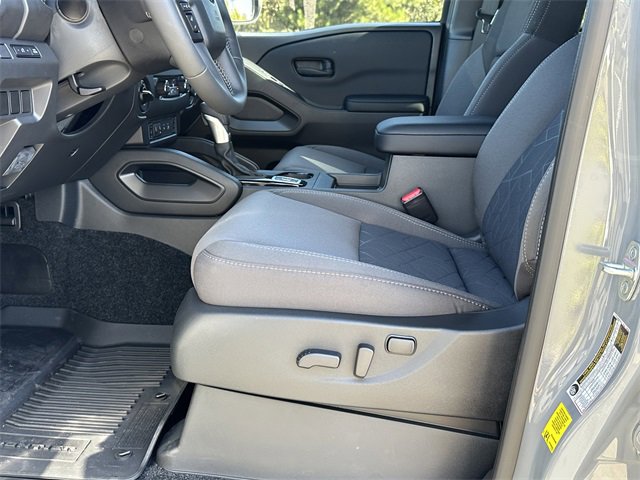 New 2026 Nissan Frontier SV image 8