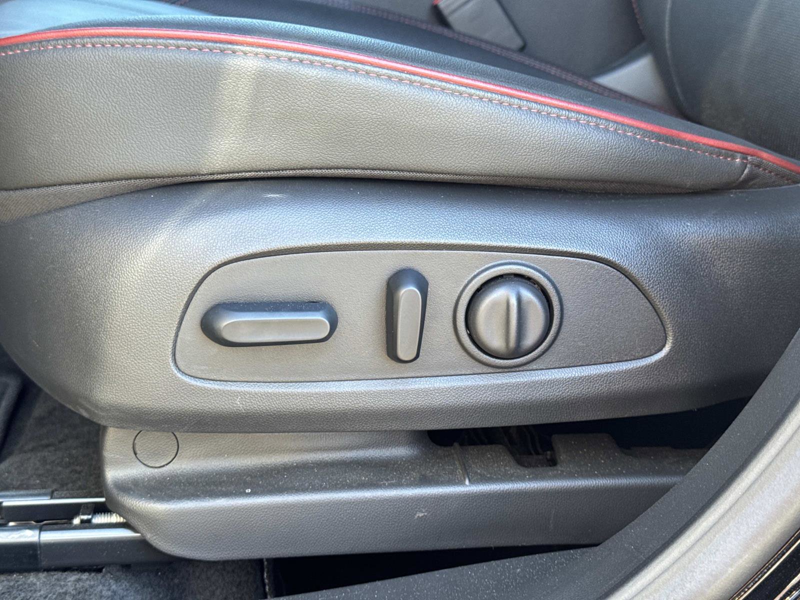 Used 2024 Chevrolet TrailBlazer RS image 21