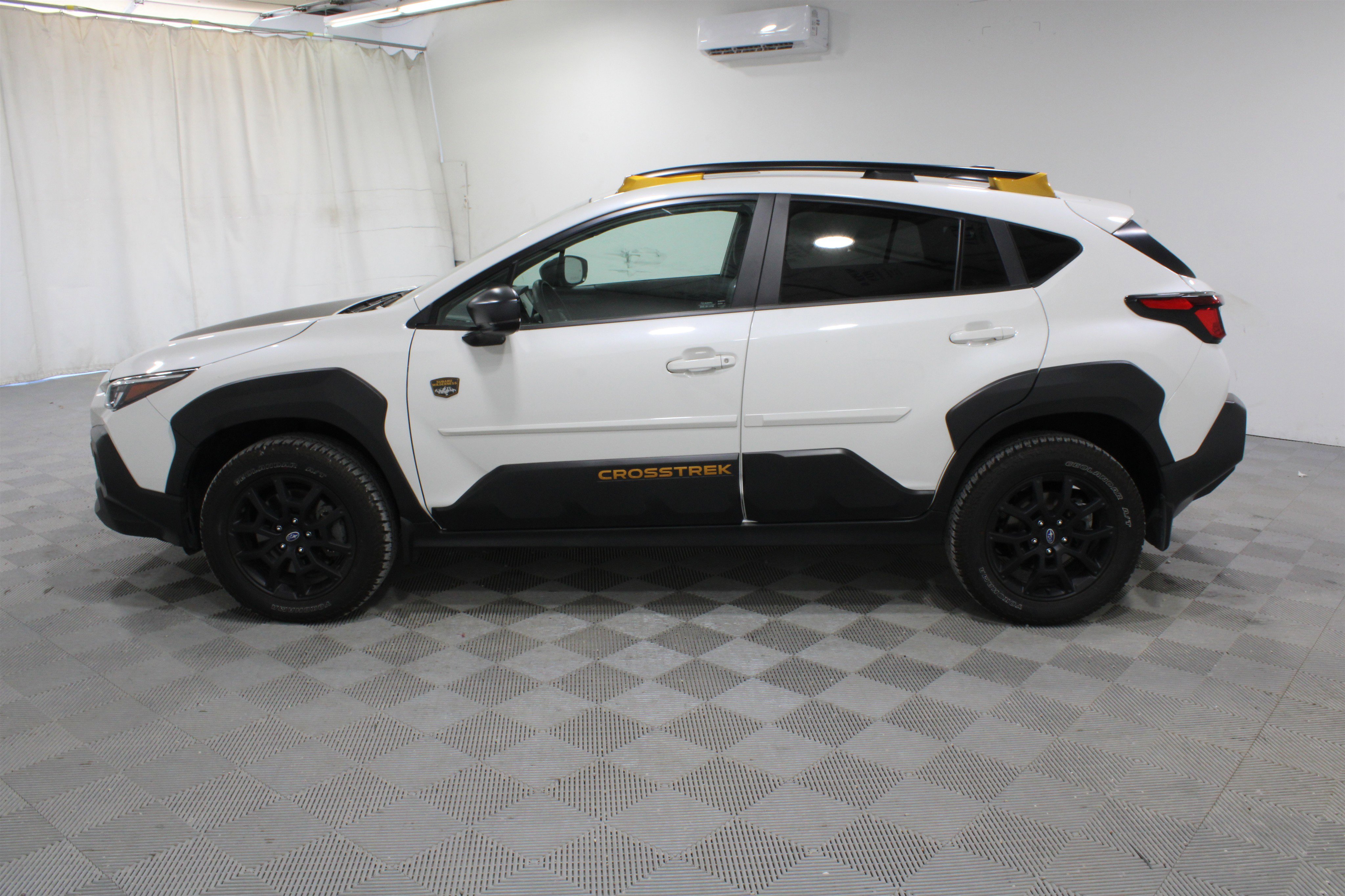 Used 2024 Subaru Crosstrek 2.5i Wilderness w/ Crosstrek Mirror Package AWD/4WD image 31