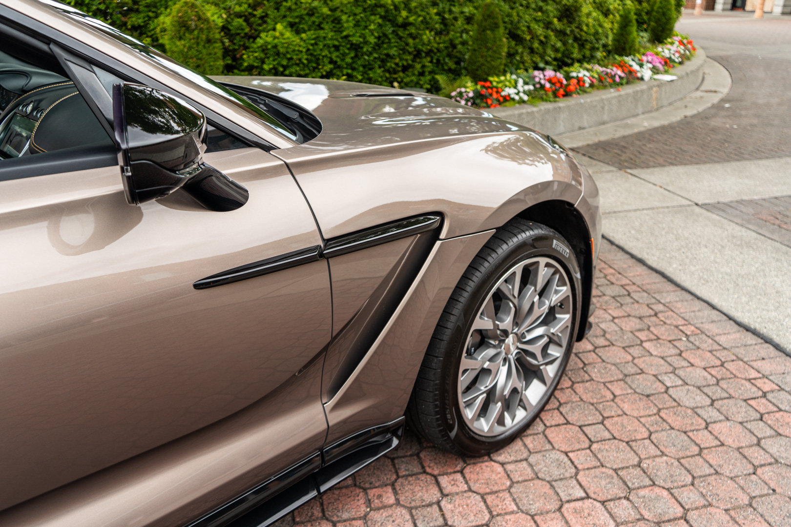 Used 2023 Aston Martin DBX 707 AWD/4WD image 9