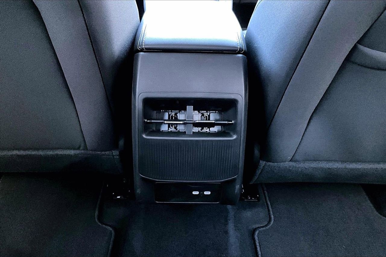 New 2026 Jeep Cherokee Laredo image 15