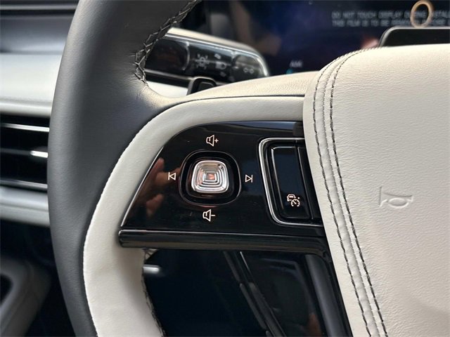 New 2025 Lincoln Aviator AWD w/ Jet Appearance Package image 28