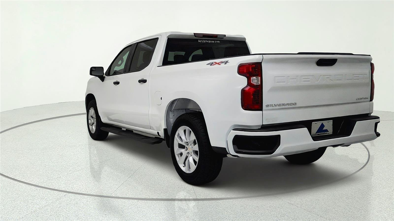 Used 2026 Chevrolet Silverado 1500 Custom AWD/4WD image 5