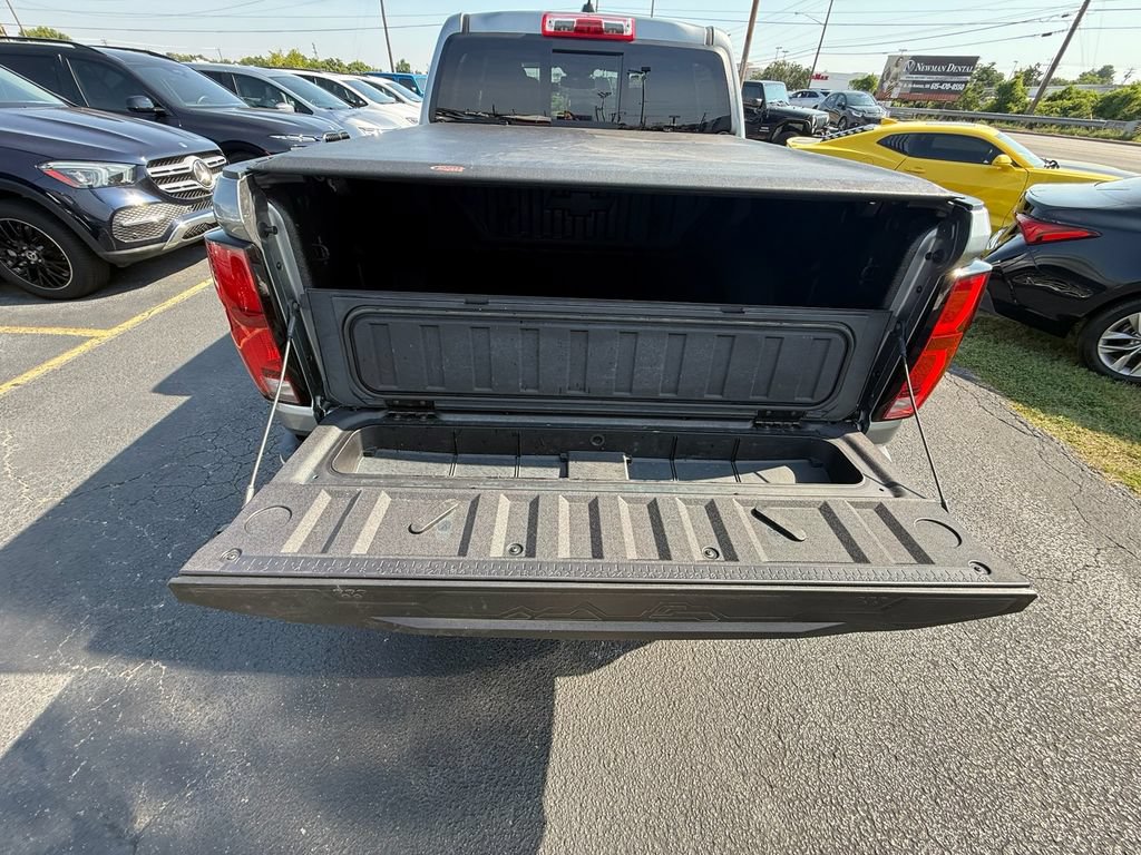 Used 2024 Chevrolet Colorado LT w/ LT Convenience Package III AWD/4WD image 10