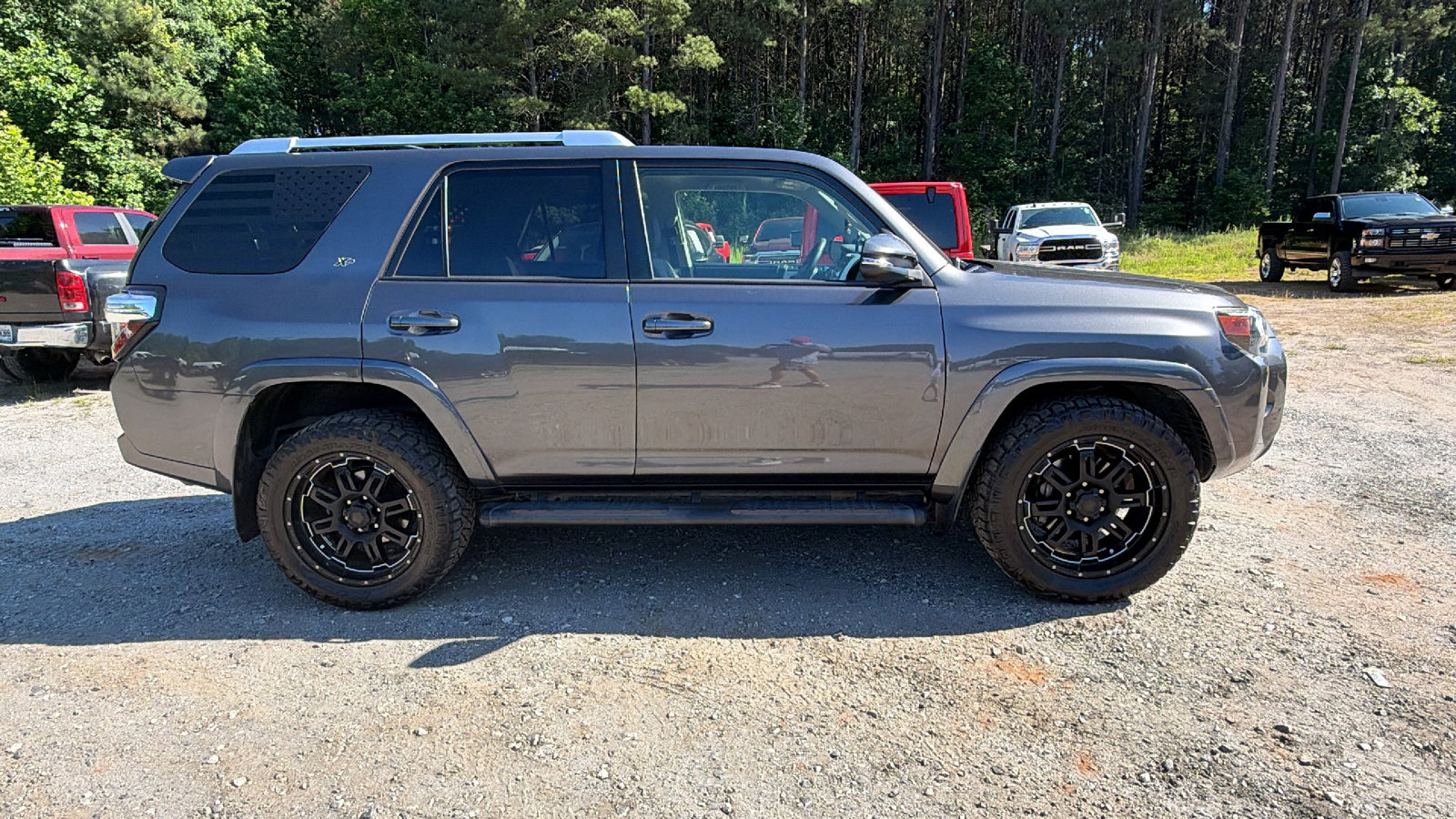 Used 2017 Toyota 4Runner SR5 Premium RWD image 7