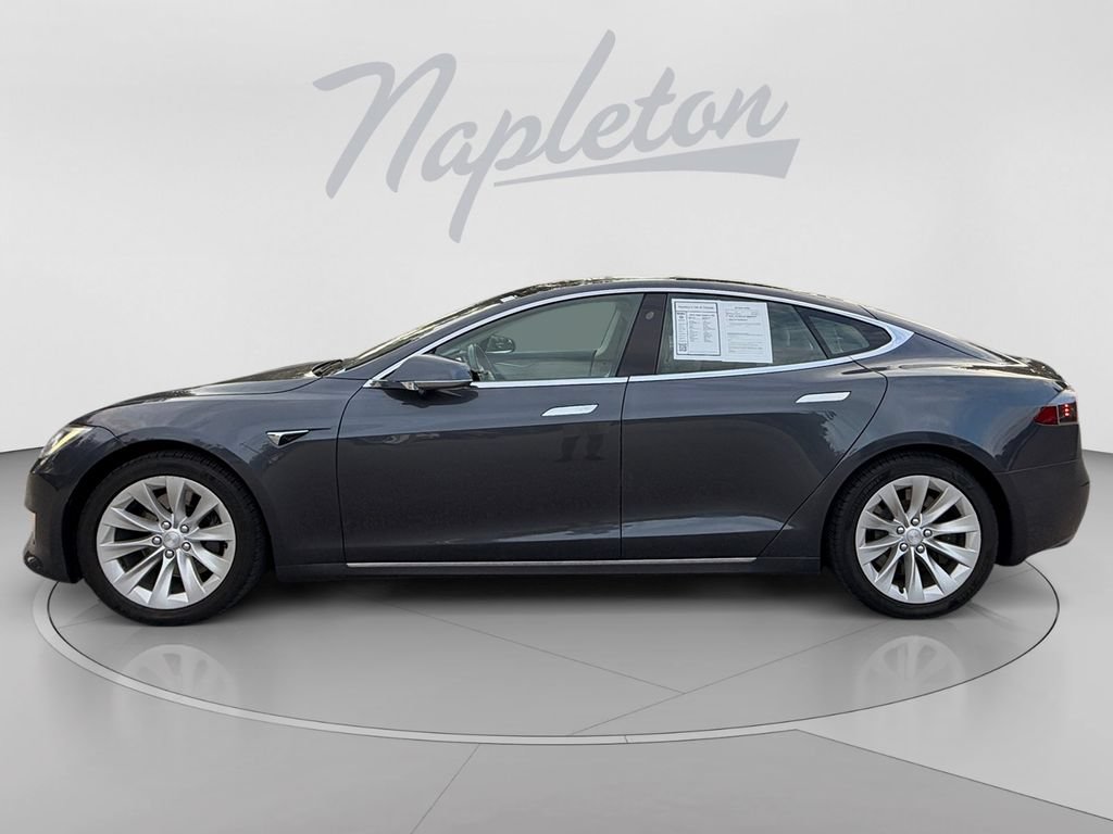 Used 2018 Tesla Model S 75D AWD/4WD image 2