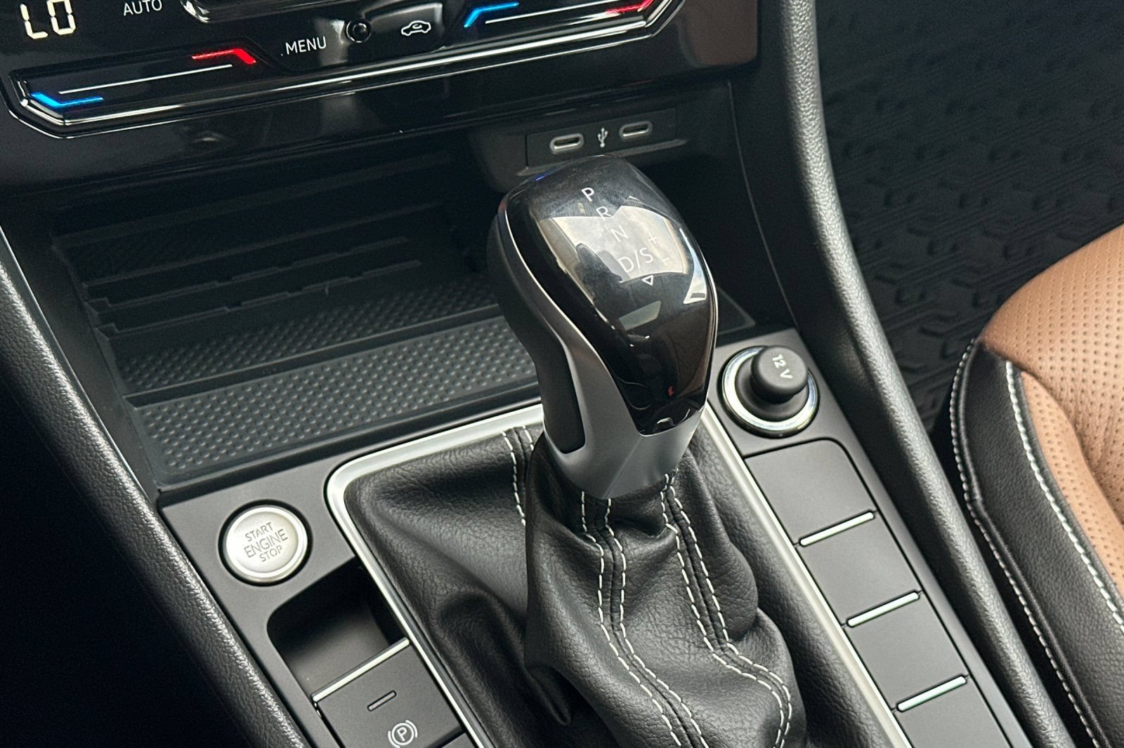 New 2026 Volkswagen Jetta SEL FWD image 18