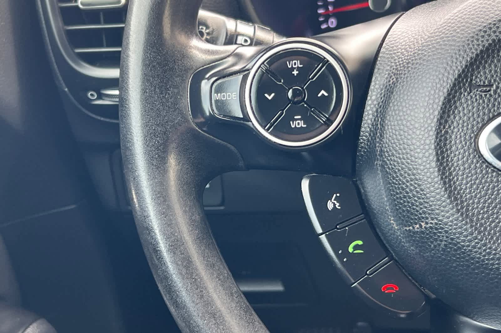 Used 2018 Kia Soul + image 24