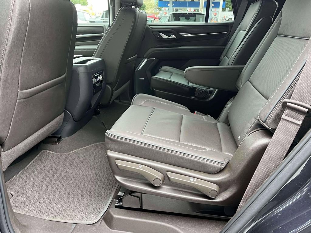 Used 2023 GMC Yukon Denali image 16